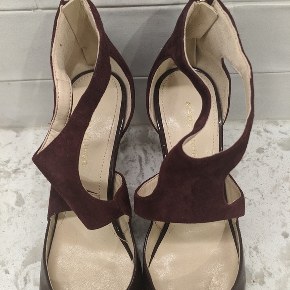 Marc Fisher Heels 3.5inch heel. Size 8.5 - Picture 3 of 9